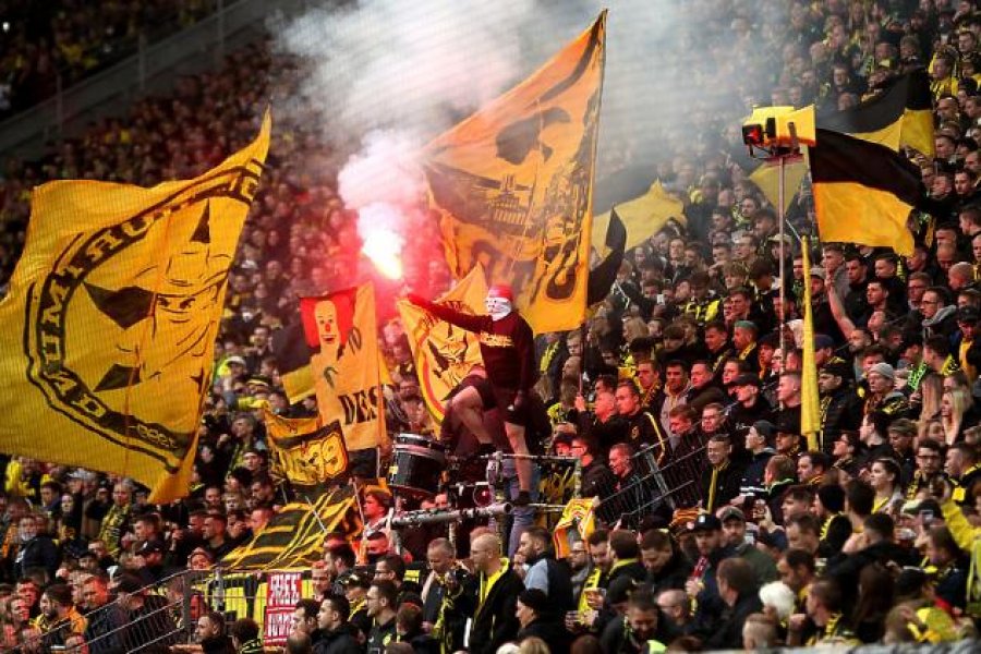 Borussia Dortmund anulon biletat e shitura për derbin e madh me Bayernin
