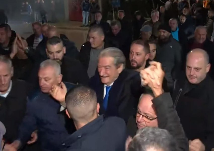 LIVE/ 'Foltorja', Sali Berisha takim me demokratët në Bilisht