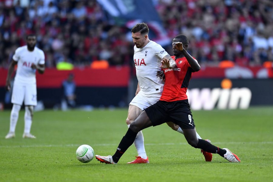 Shtyhet Tottenham – Rennes, Leicester me plot 7 mungesa ndaj Napolit