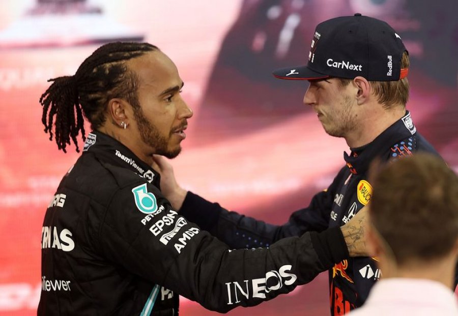 Hamilton uron Verstappen: E meritoi titullin, të dy dhamë gjithçka