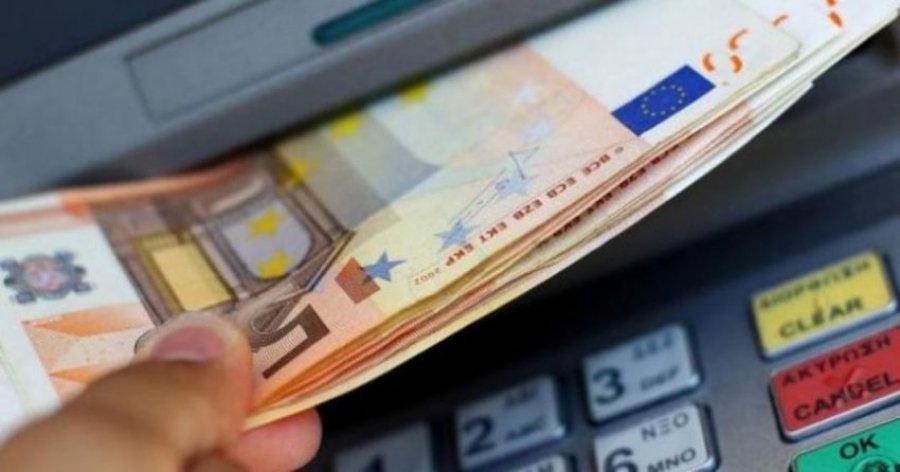 Nis nga 1 Maji, Greqia rrit pagën minimale në 713 euro