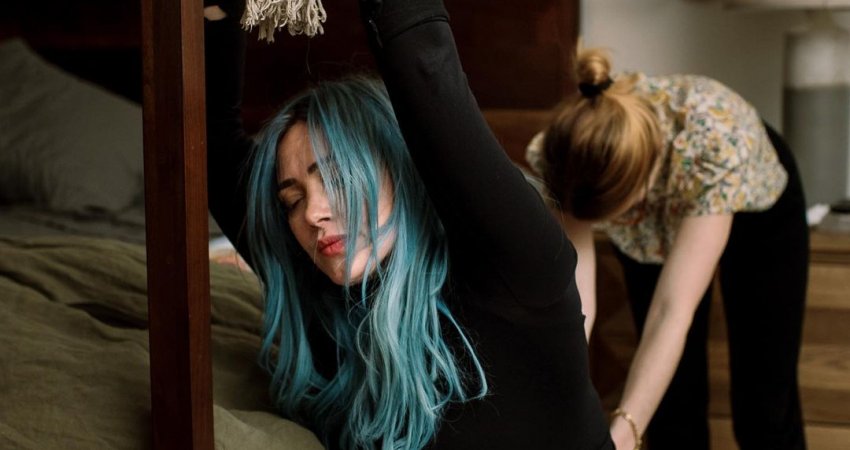 Hilary Duff ndan fotografi intime të lindjes në shtëpi