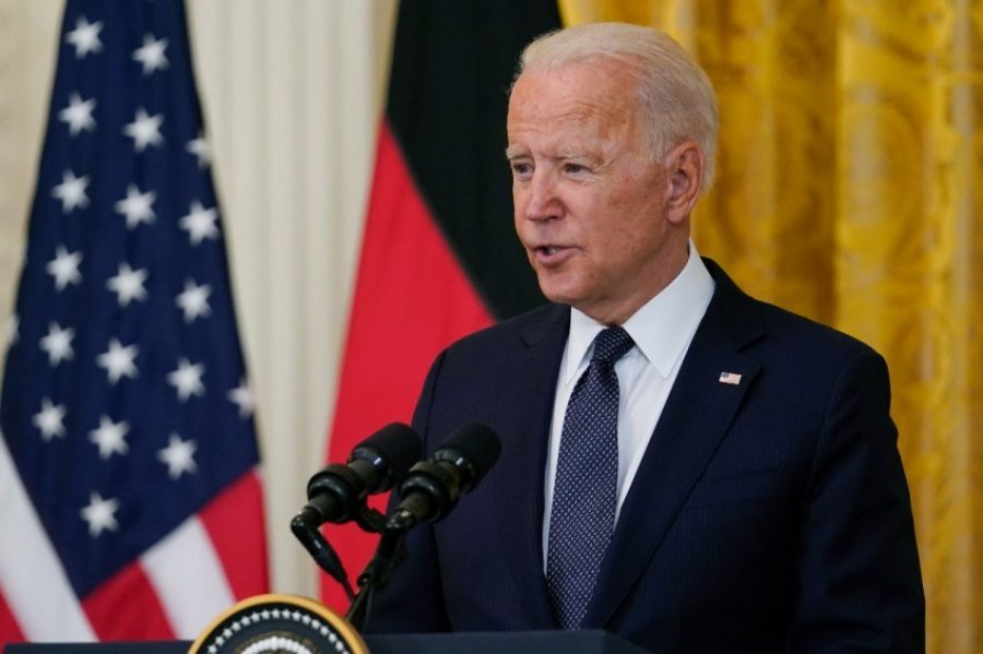 Biden: 100 milionë dollarë ndihmë urgjente për refugjatët nga Afganistani