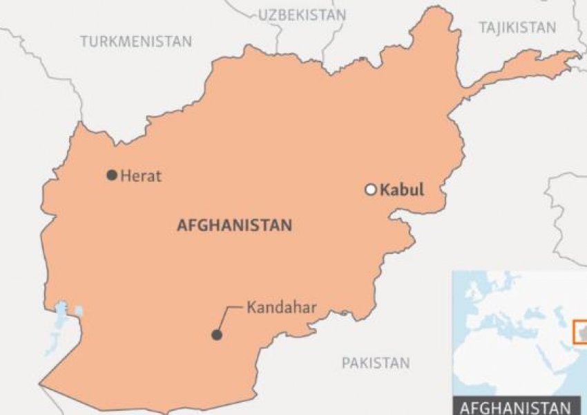 Kabuli mohon se talibanët kontrollojnë 90% të kufijve