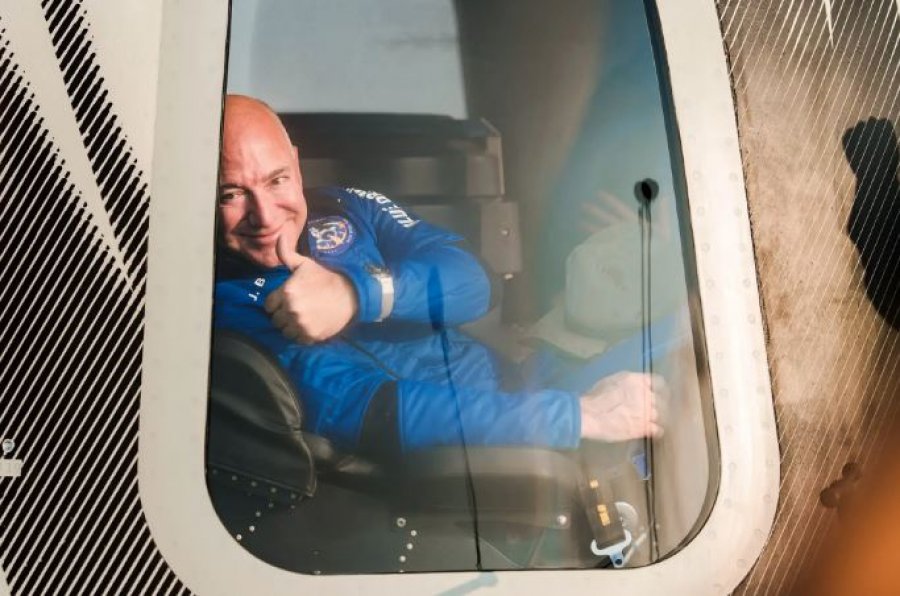Jeff Bezos ka një ofertë për NASA-n