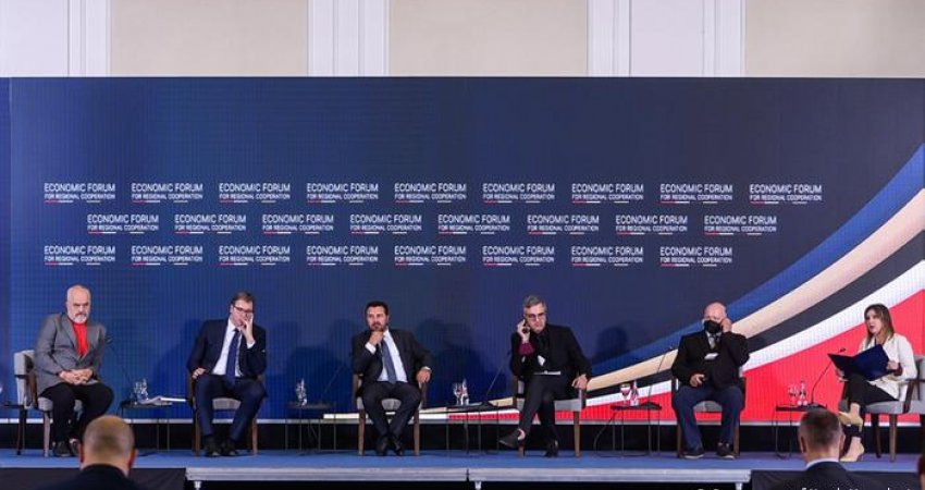 Zeka: Interesat e Kosovës mund të shtyhen para në tavolinën ku ishin të ulur kryeministrat në Shkup