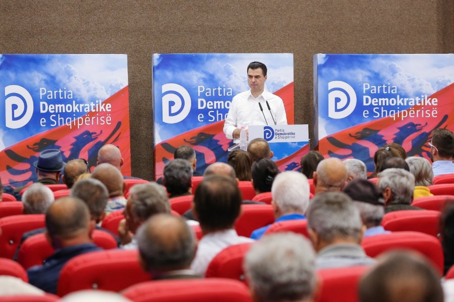 Basha meets Democratic Party structures, puts priority on solving the crisis in the country