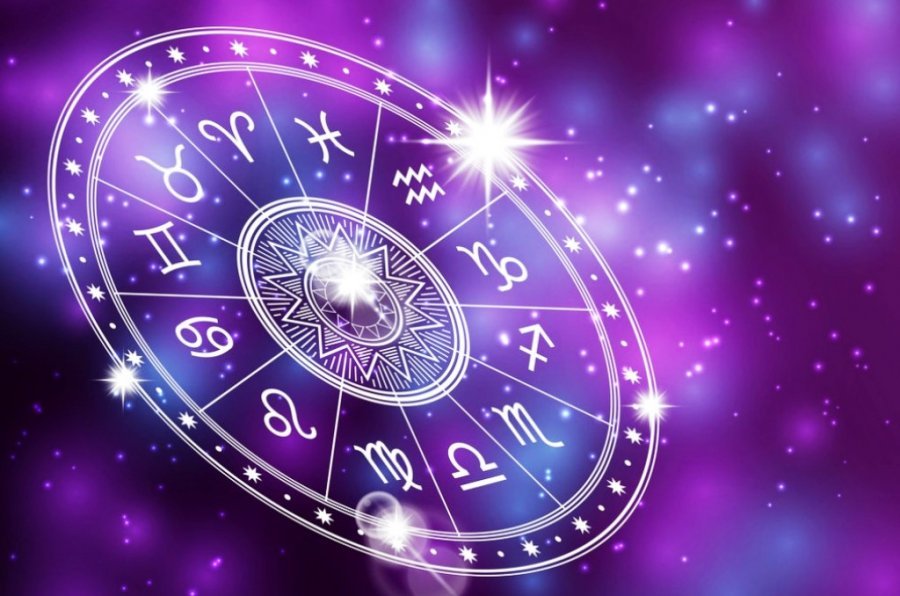 Horoskopi i të premtes/ Keni nevojë për më shumë kohë për të rregulluar situatat e komplikuara