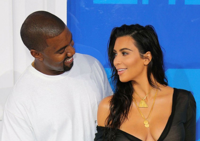 Kanye West bën veprimin e papritur ndaj Kim Kardashian dhe motrave të saj