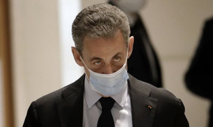 Nicolas Sarkozy në bankën e të akuzuarve për çështjen e financimit të fushatës