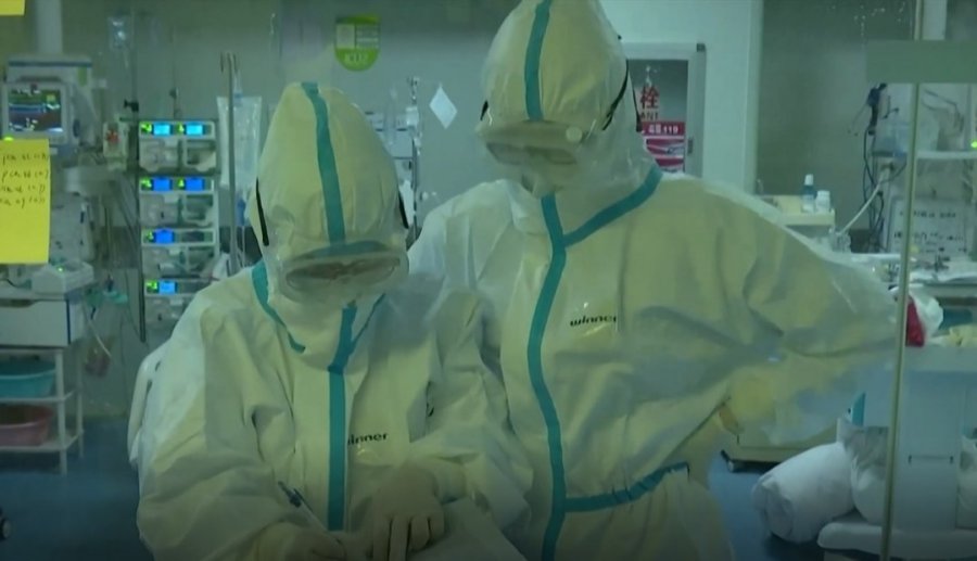 VIDEO/ Shfaqen lakuriqët e natës brenda laboratorit të Wuhanit ku shpërtheu pandemia e COVID-19   