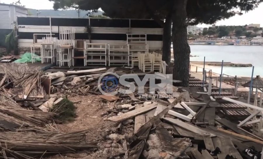 VIDEO/ IKMT hedh mbetjet e prishjeve në lagunën e mbrojtur të Vilunit. Pronarët: Shembjet po bëhen selektive