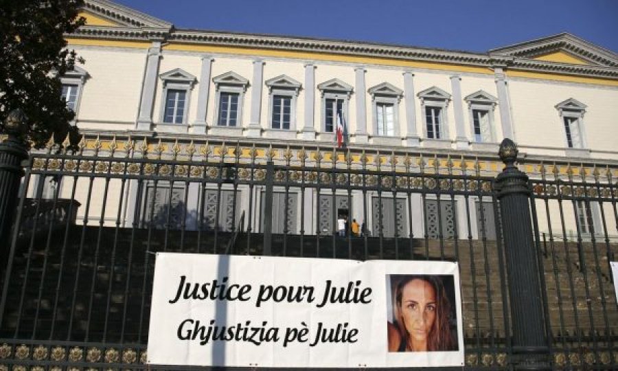 Franca dënon me burgim të përjetshëm burrin që vrau ish-partneren pas mbylljes së hetimeve
