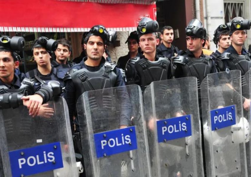 Brenda 25 ditëve, në Turqi u vetëvranë 15 policë, ja arsyeja