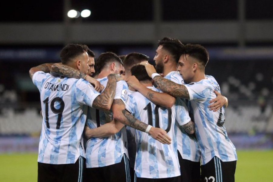 VIDEO/ Argjentina mund Uruguajin në derbin e grupit A të Copa America