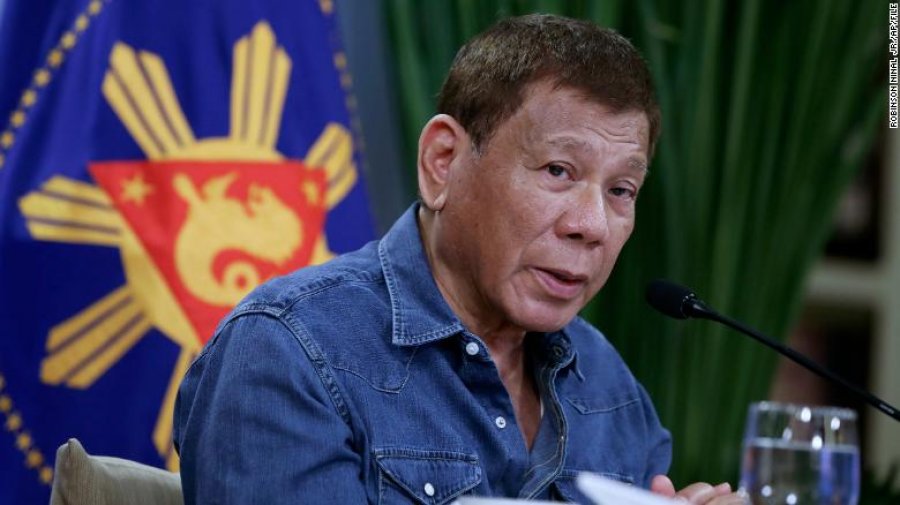 ‘Ndëshkuesi’, Presidenti i  Filipineve kërcënon: Vaksinohuni ose do t'ju burgos!