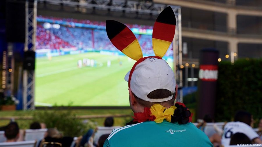 Nuk është vetëm futboll: shqiptarët po shpenzojnë për EURO 2020