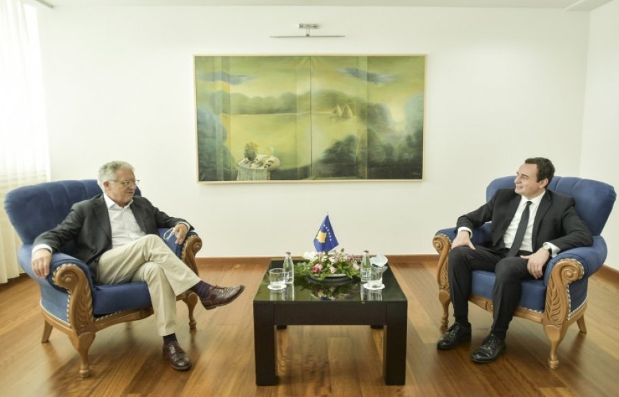 Kurti mirëpret ambasadorin Petritsch, ish-kryenegociatorin e BE në Rambuje