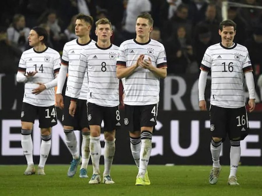 Gjermani - Angli, kush fiton ka rrugën e shtruar deri në gjysmëfinale, Më e favorizuara është...