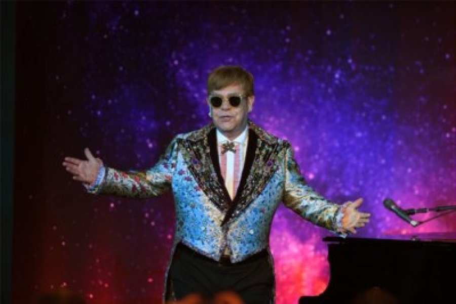 Ylli i pop-it Elton John i jep lamtumirën muzikës me një turne në mbarë botën