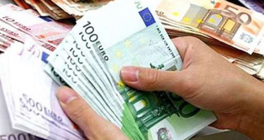 Remitencat shënojnë rritje, sivjet priten mbi 1 miliard euro