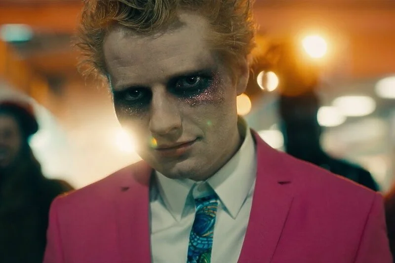 Ed Sheeran shndërrohet në një vampir në videoklipin e këngës së re