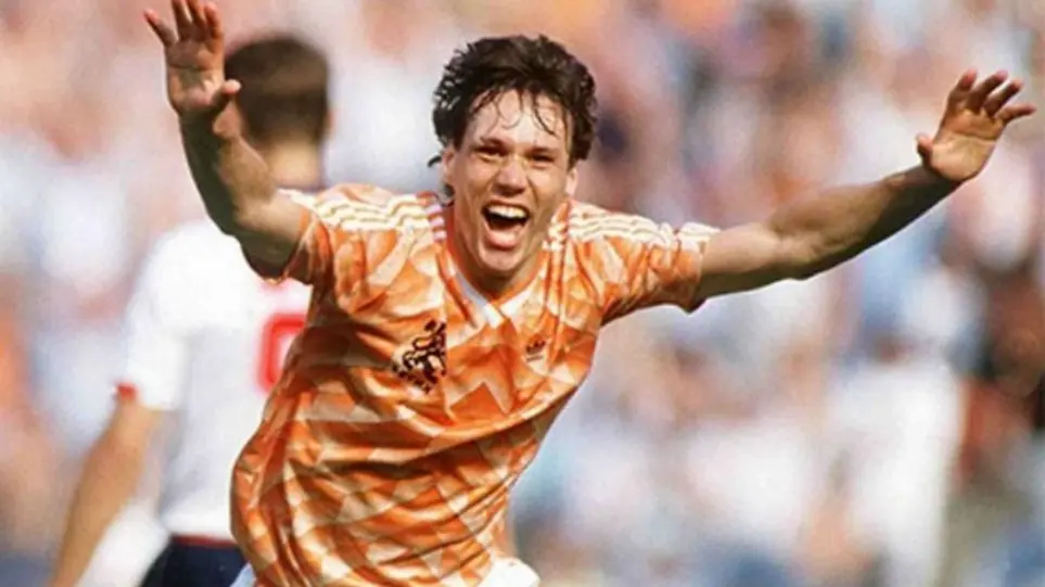 Van Basten: 33 vite më parë, goli ‘epik' në final e vitit 1988 të Kampionatit Evropian