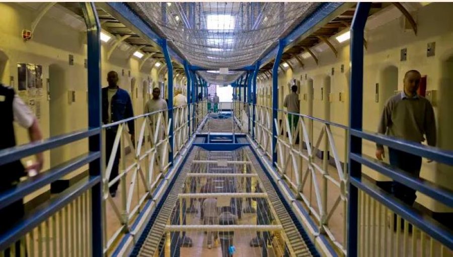 ‘SKY’ është përdorur nga qelitë e burgjeve, SPAK merr në dorë një volum bisedash të bosëve të krimit