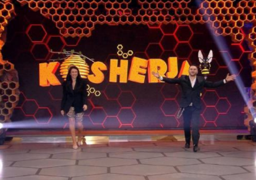 ‘Pranvera me bletët e Kosherja.Show’/ Bes Kallaku prezanton shtëpinë më të re të humorit në Shqipëri