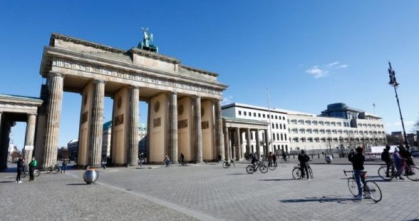 Karantinë për ata që hyjnë nga jashtë, Gjermania planifikon ta zgjasë izolimin deri në prill