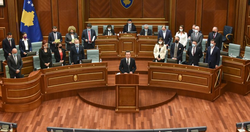 Kosova kurseu mbrëmë 20 milionë euro, bizneset presin vendime të shpejta nga qeveria Kurti