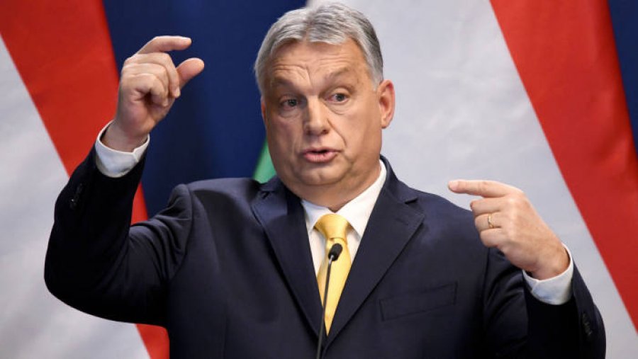 Orban: Hungaria nuk do të rihapë ekonominë pa u vaksinuar të gjithë mbi 65 vjeç