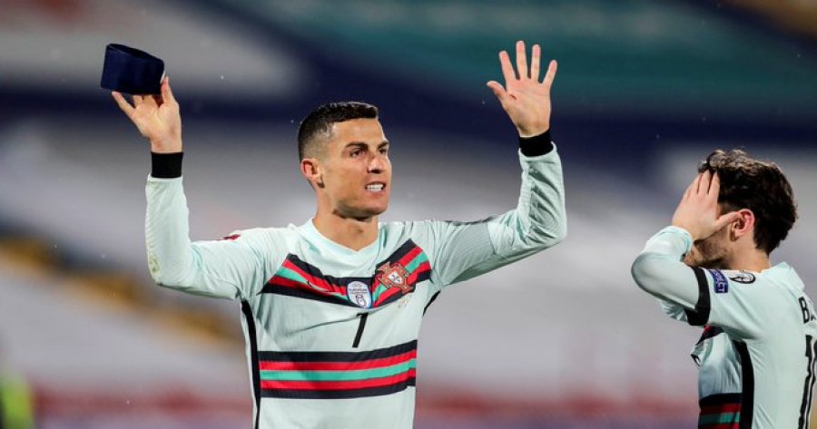 Serbi - Portugali/ Gol-fantazmë i Ronaldos: I gjithë kombi është dëmtuar