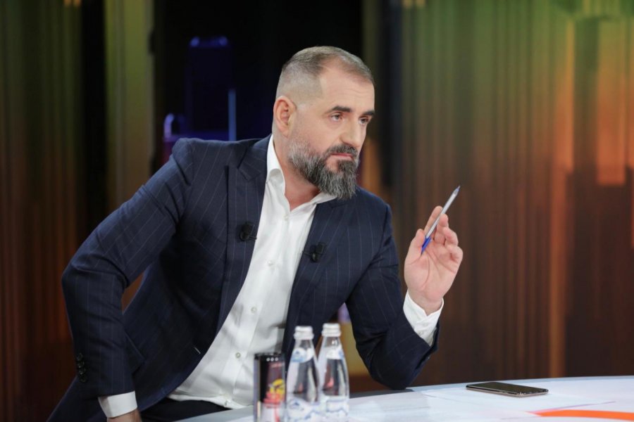Qeveria Rama sot është qeveri anti-Kurti