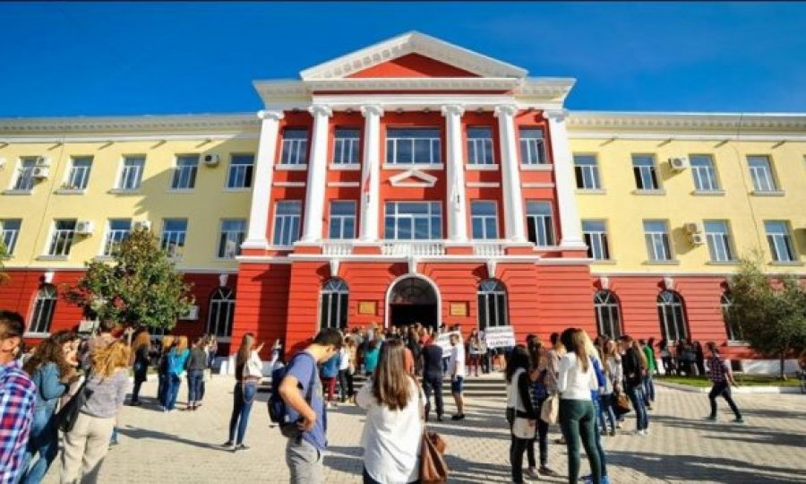 DOKUMENTI/ Universiteti i Tiranës jep njoftimin e rëndësishëm për studentët, ja kur nis shkolla e lartë