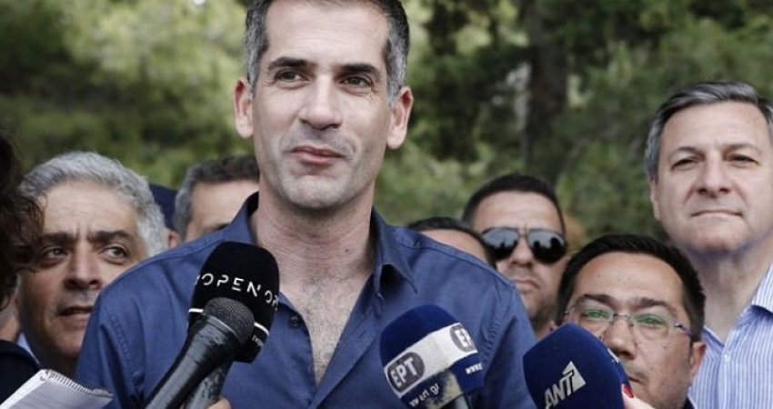 Politikani i njohur grek sot në Kosovë, kjo është agjenda e tij!