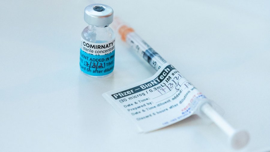 Kanadaja autorizon vaksinën Pfizer për fëmijët 12 vjeç