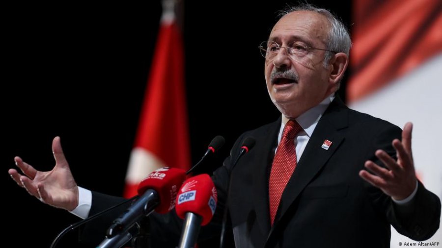 Opozita në Turqi: Ku shkuan 128 miliardë dollarë të valutës?