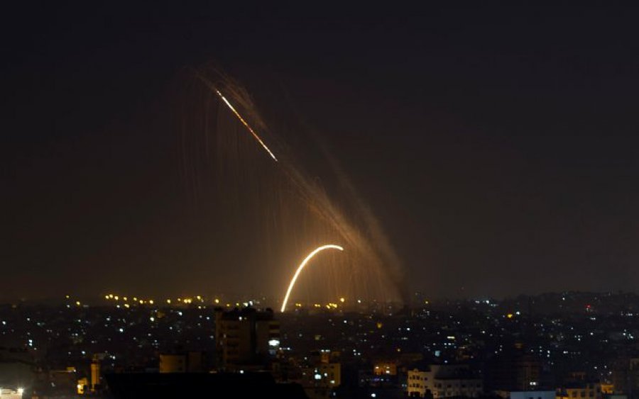 Lëshohen katër raketa, Izraeli paralajmëron Gazën: Do reagojmë fuqishëm