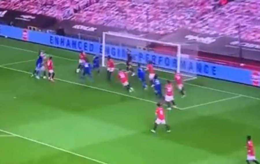 VIDEO/ Leicester sërish në avantazh, Soyuncu ndëshkon 'Djajtë e kuq'