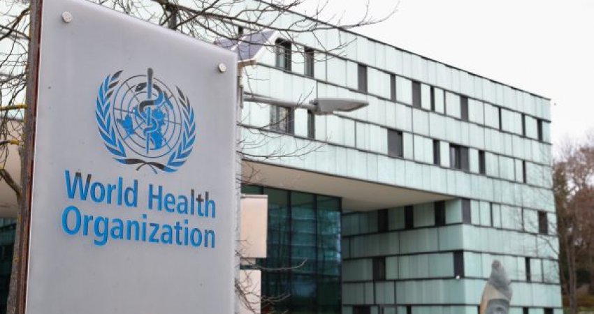 OBSH paralajmëron për rrezik të lartë infektimi nga Omicron