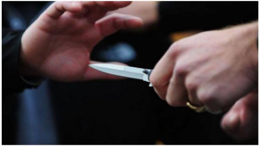 Plagosje me thikë në Vlorë, arrestohet 25-vjeçari