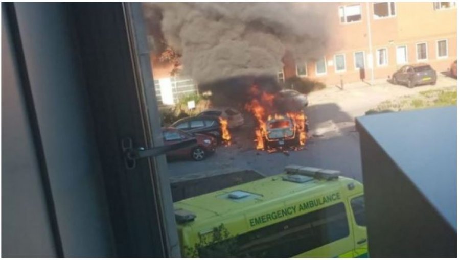 VIDEO/ Shpërthen makina afër spitalit në Liverpool, një i vdekur