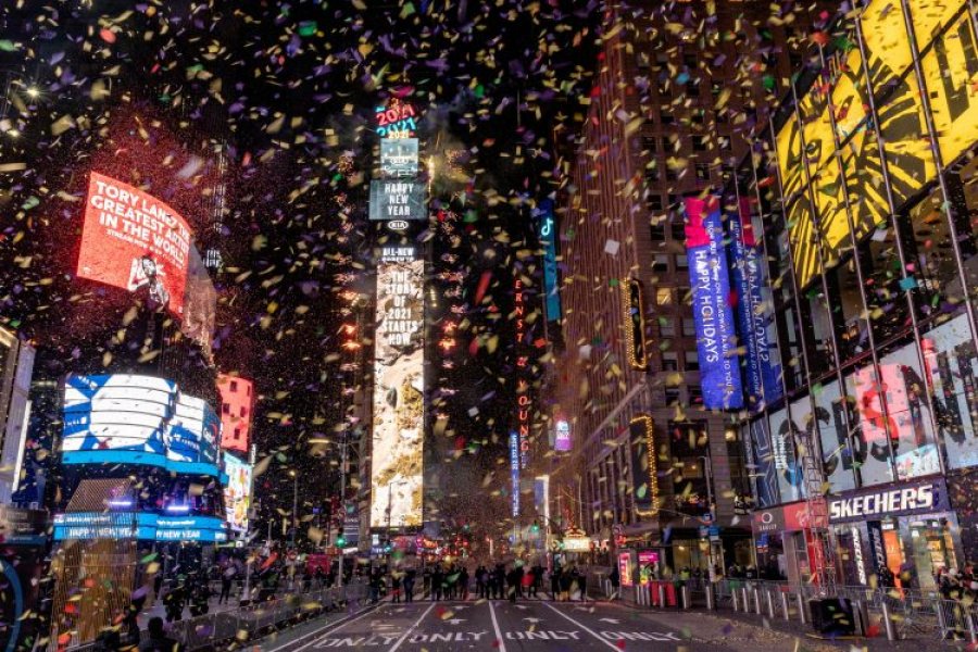 Kryebashkiaku i Nju Jorkut premtoi 'rikthimin e Vitit të Ri' në Times Square
