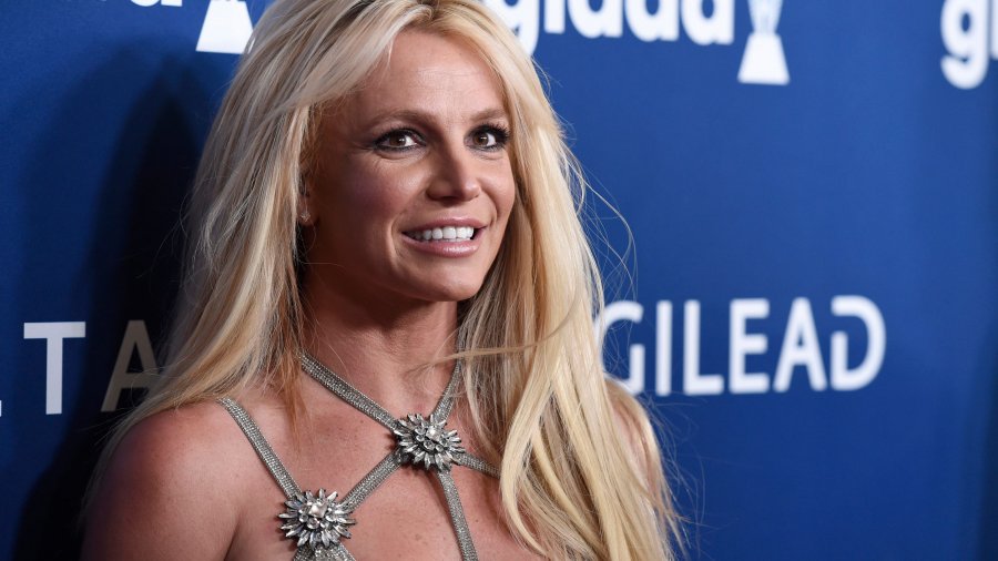 Britney Spears konsumon alkool për herë të parë pas 13 vitesh! Ja si po e feston këngëtarja 'lirinë'