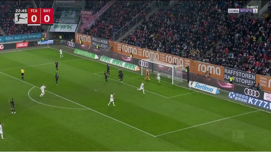 VIDEO/ Shtanget Bayern Munich, Augsburg kalon në avantazh