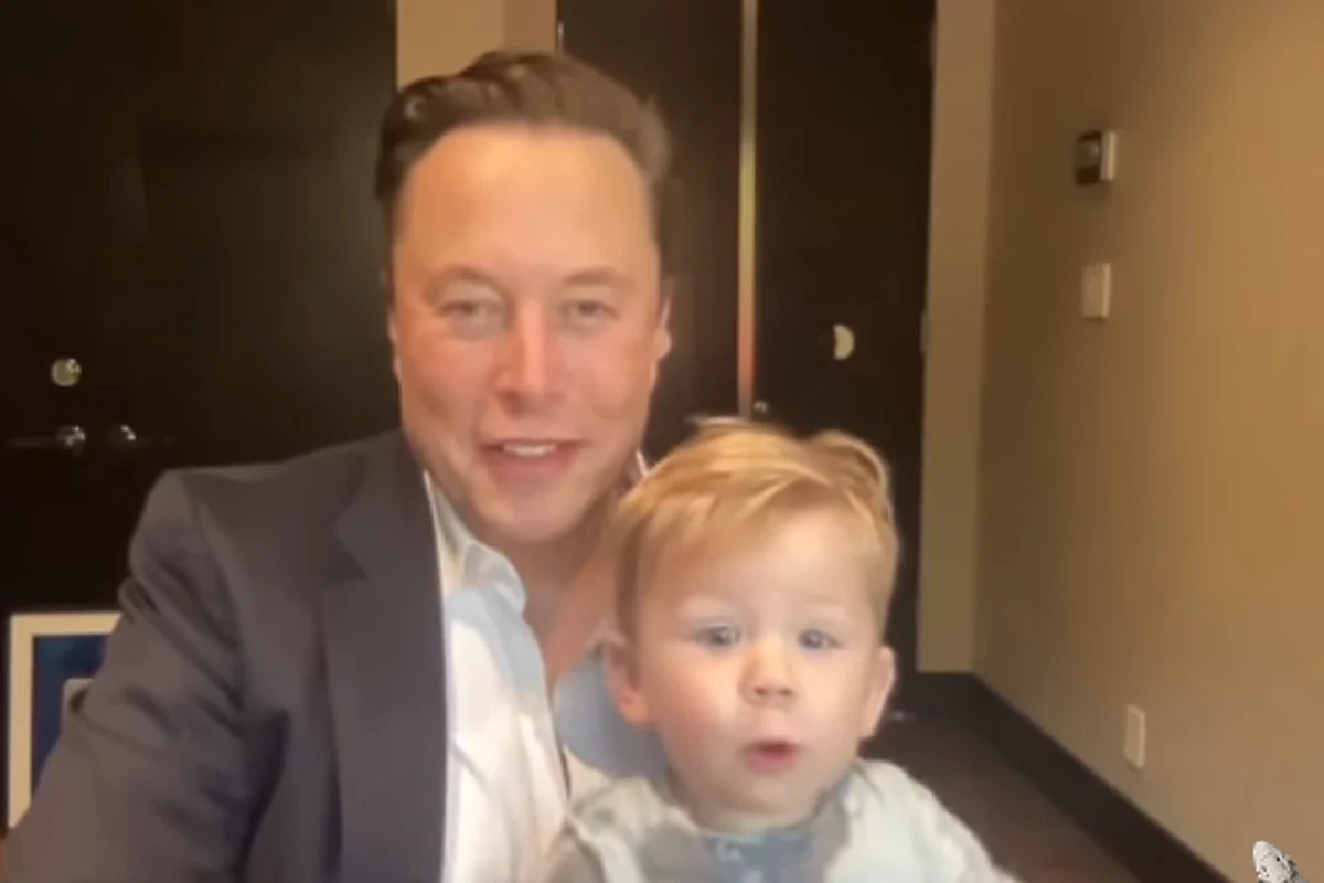 VIDEO virale: Djali i Elon Musk lë mbresa të paharrueshme me xhestet e tij gjatë prezantimit të SpaceX