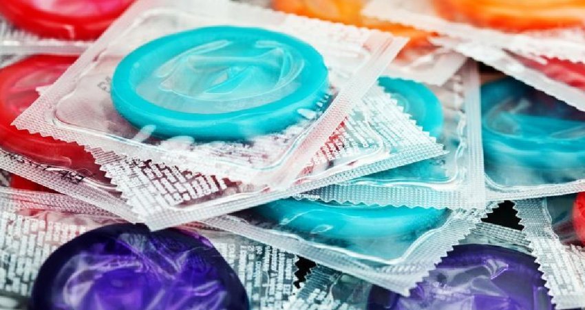 Një banore brenda shtëpisë së BB’së kërkon prezervativë! (Video) 