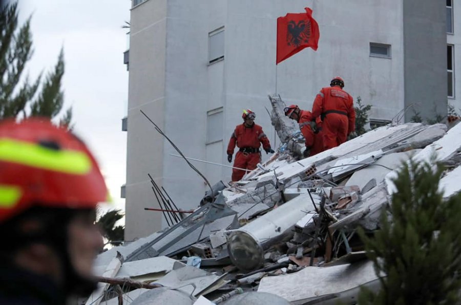26 Nëntor - dy vjet nga tërmeti shkatërrues që goditi Shqipërinë dhe mori 51 jetë