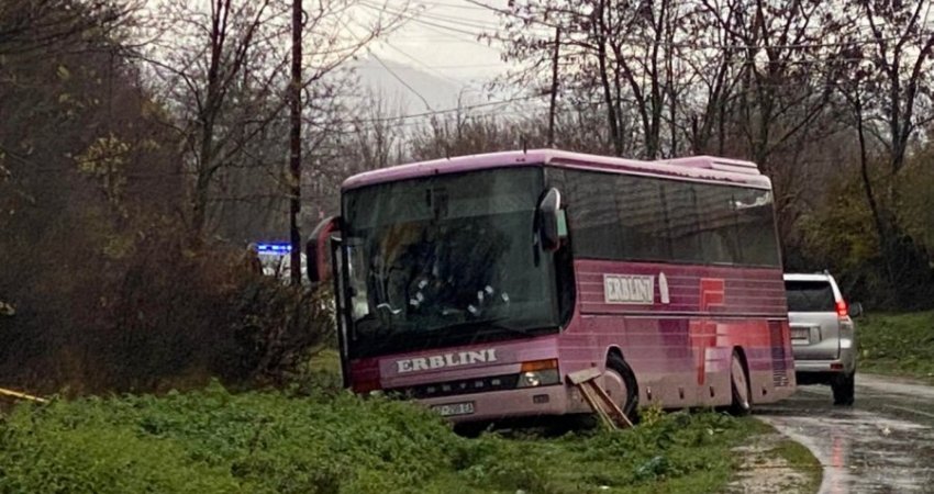 Detaje të reja, 'Autobusi eci 50 metra me shofer të vrarë'